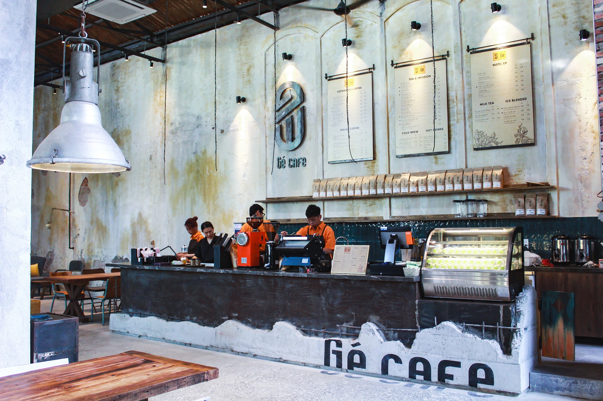 Có một Gé Cafe phiên bản bụi bặm và hiện đại đầy ấn tượng
